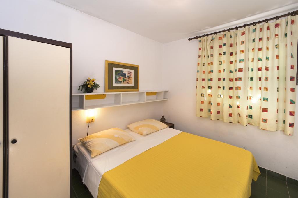 Apartments Mladenka Poreč Cameră foto